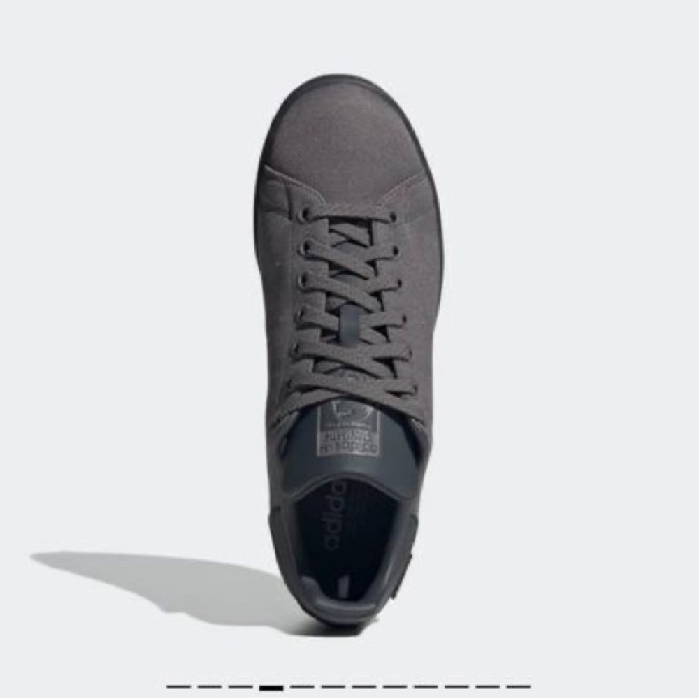 Brand new Adidas Stan Smiths! Literally only tried on once.